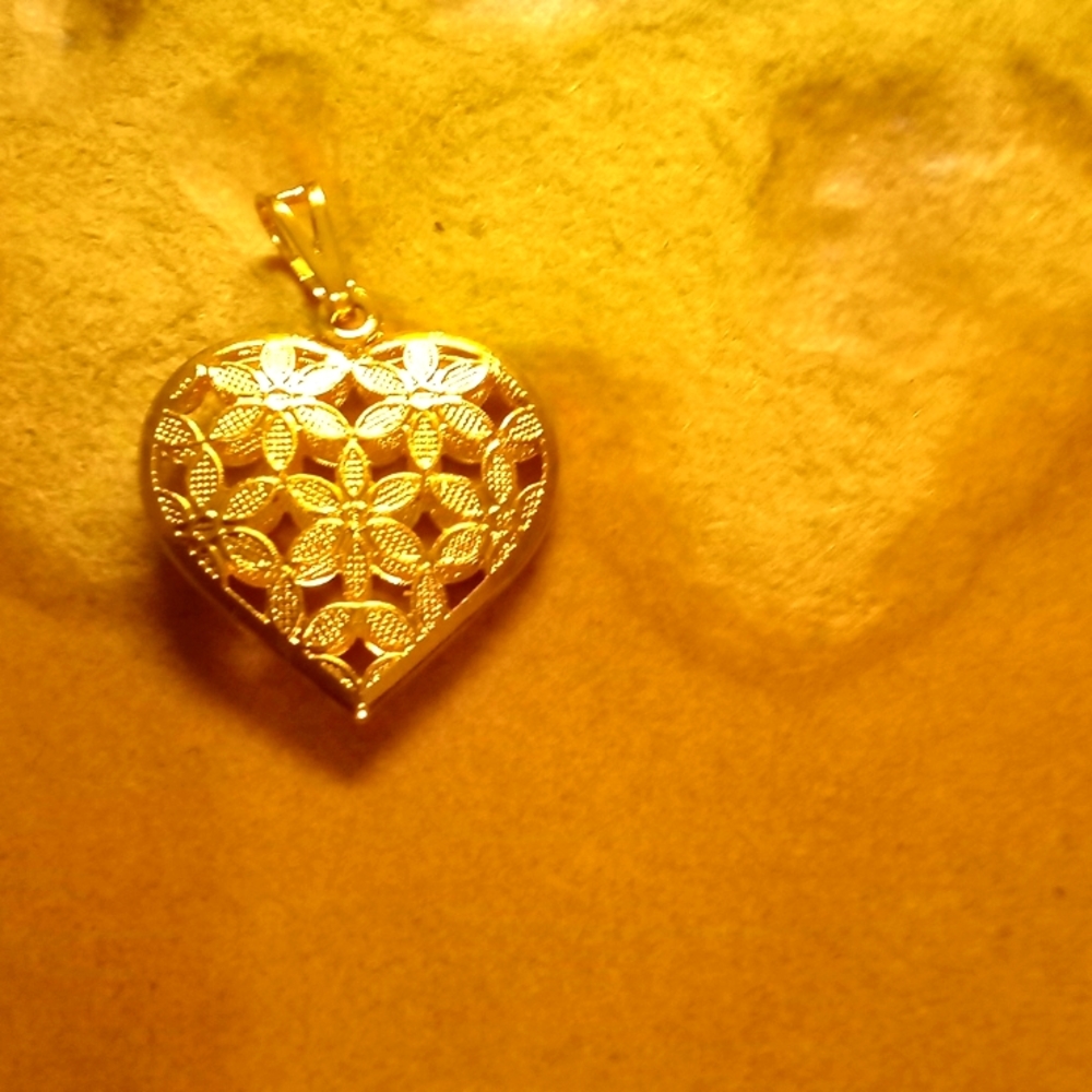 18k gold plated heart